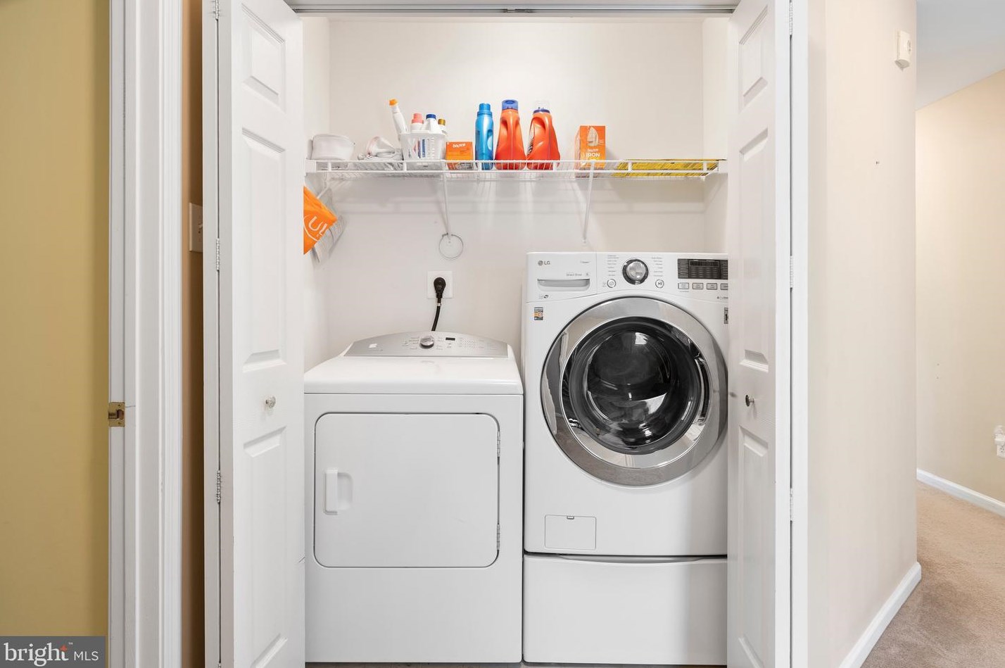 31 Danbury Cir, Coatesville PA  19320-5612 exterior