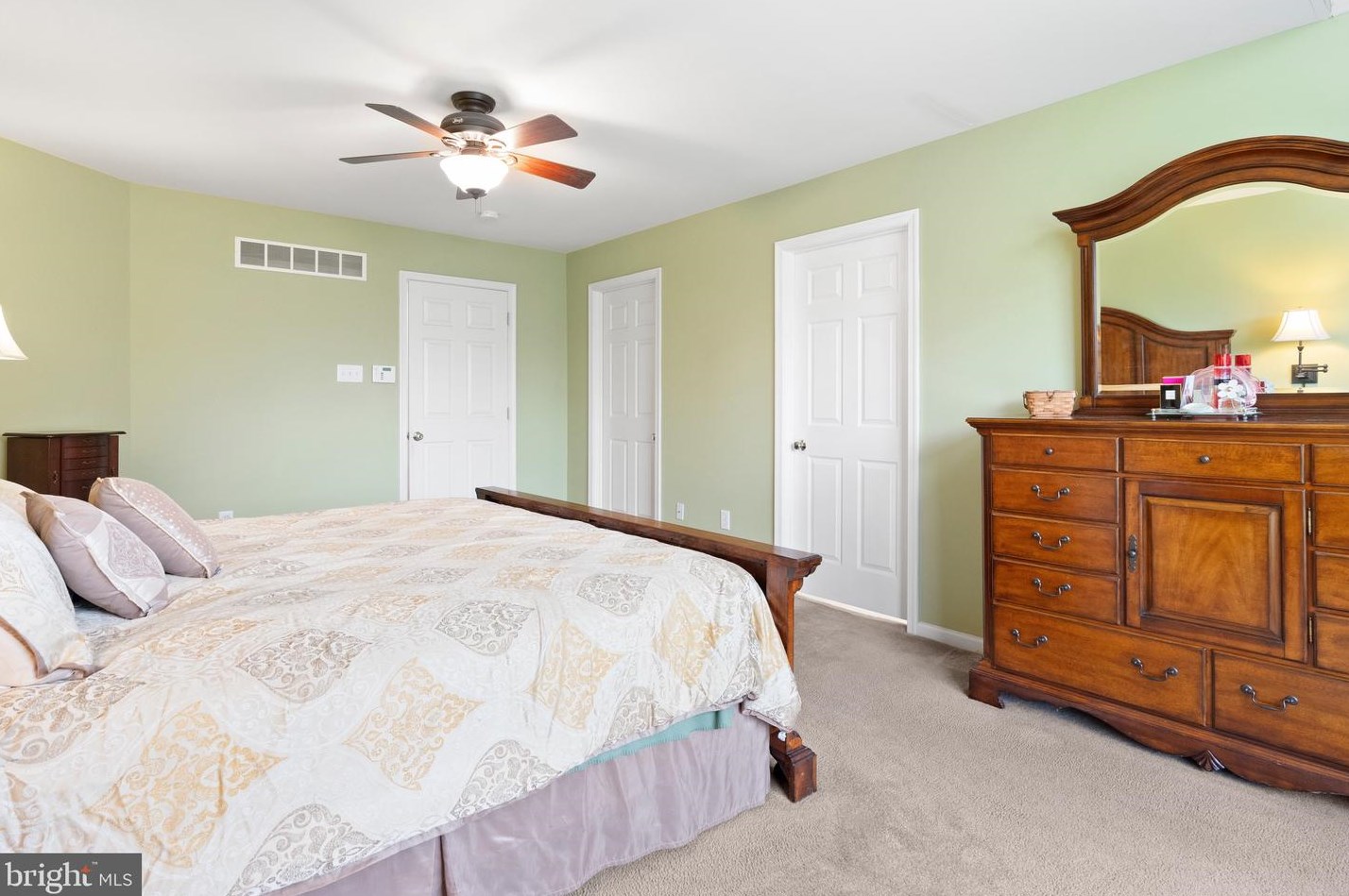 31 Danbury Cir, Coatesville PA  19320-5612 exterior