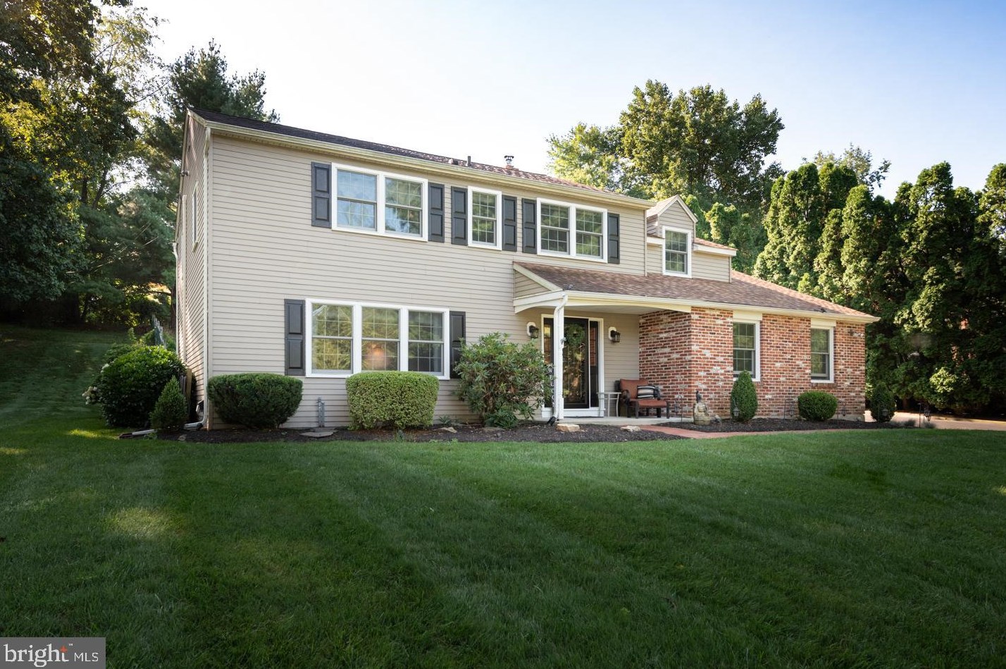 1520 Brandywine Dr, West Chester, PA 19382-6803