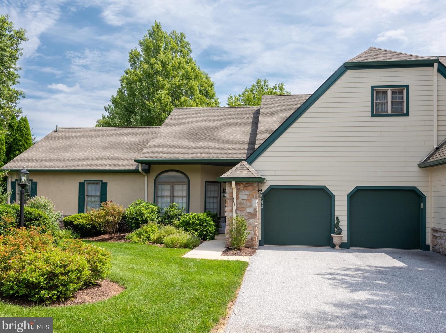 1298 Robynwood Ln, West Chester, PA 19380-5747