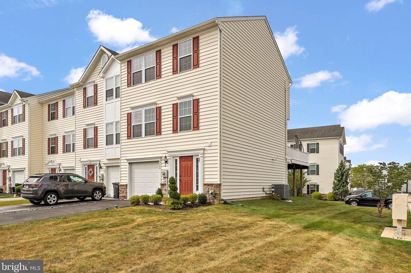 540 Tifton Ln, Romansville, PA 19320-1630