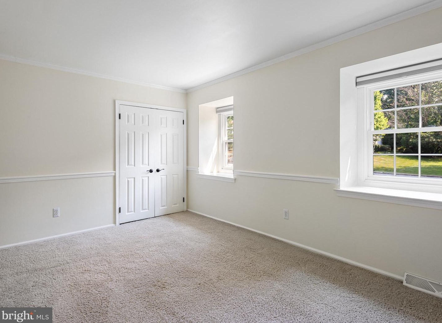 406 Pne Crk Rd, Exton PA 19341-1433 exterior