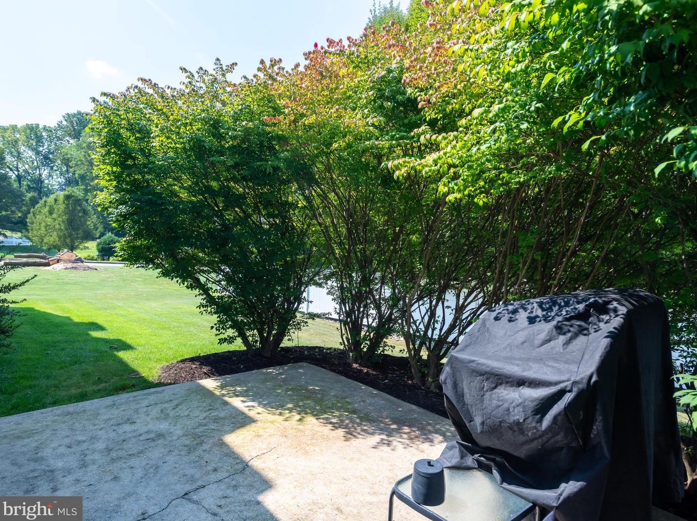 406 Pne Crk Rd, Exton PA 19341-1433 exterior