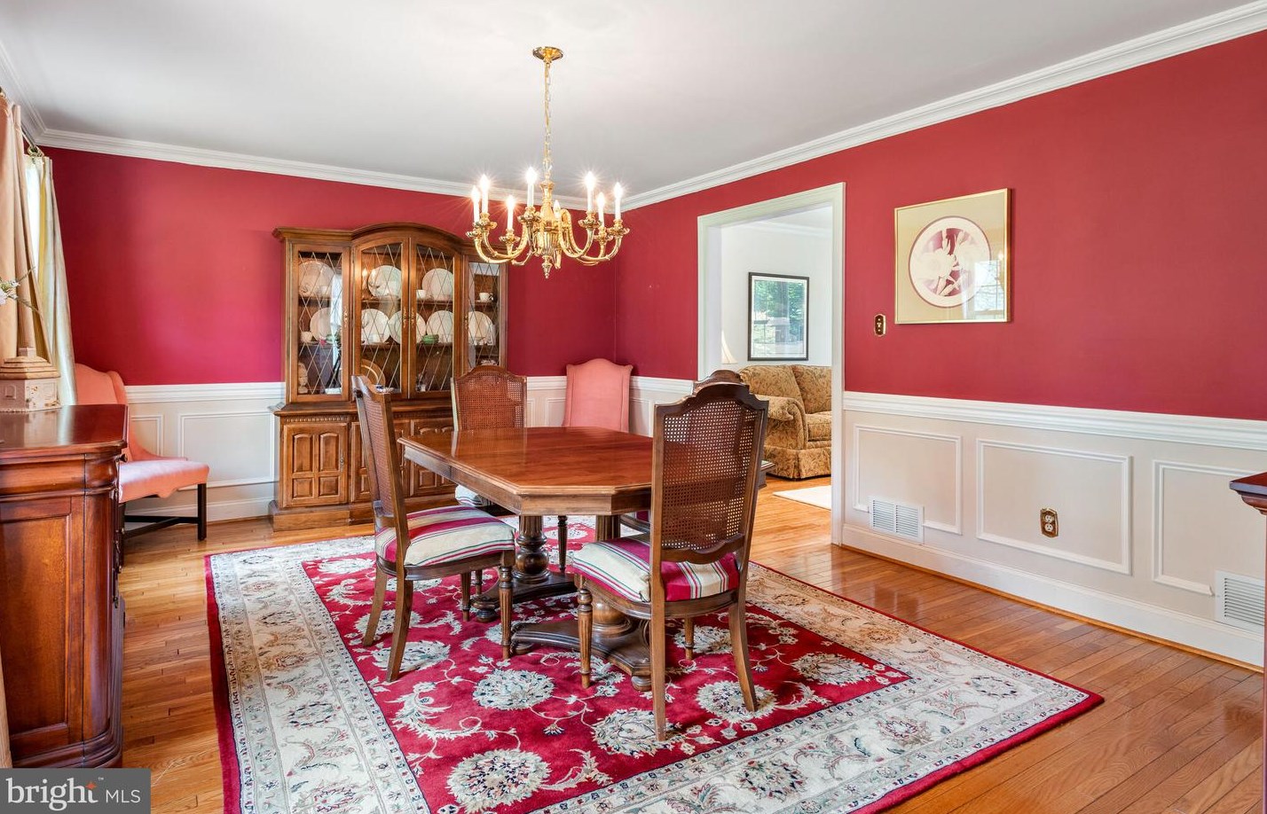 406 Pne Crk Rd, Exton PA 19341-1433 exterior