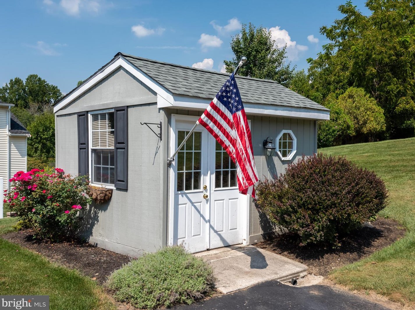 406 Pne Crk Rd, Exton PA 19341-1433 exterior