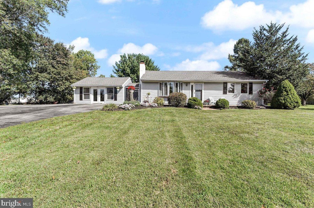 1725 Chester Rd, Coatesville, PA 19320-4523