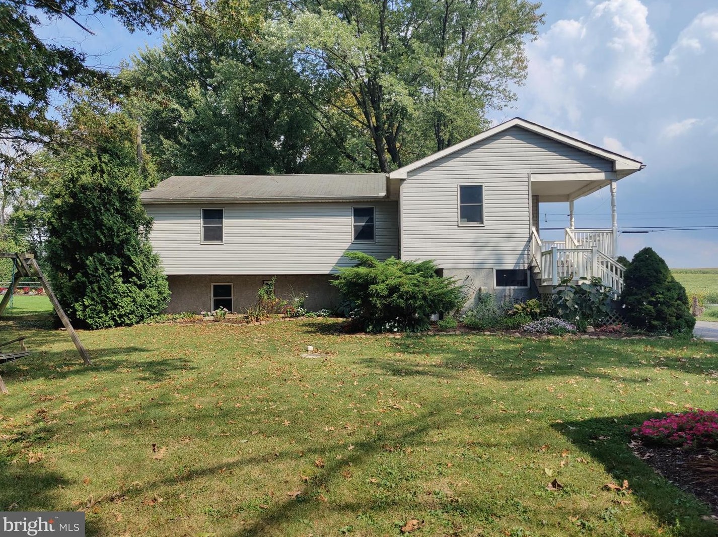 181 White School Rd, Honey Brook PA  19344-9793 exterior