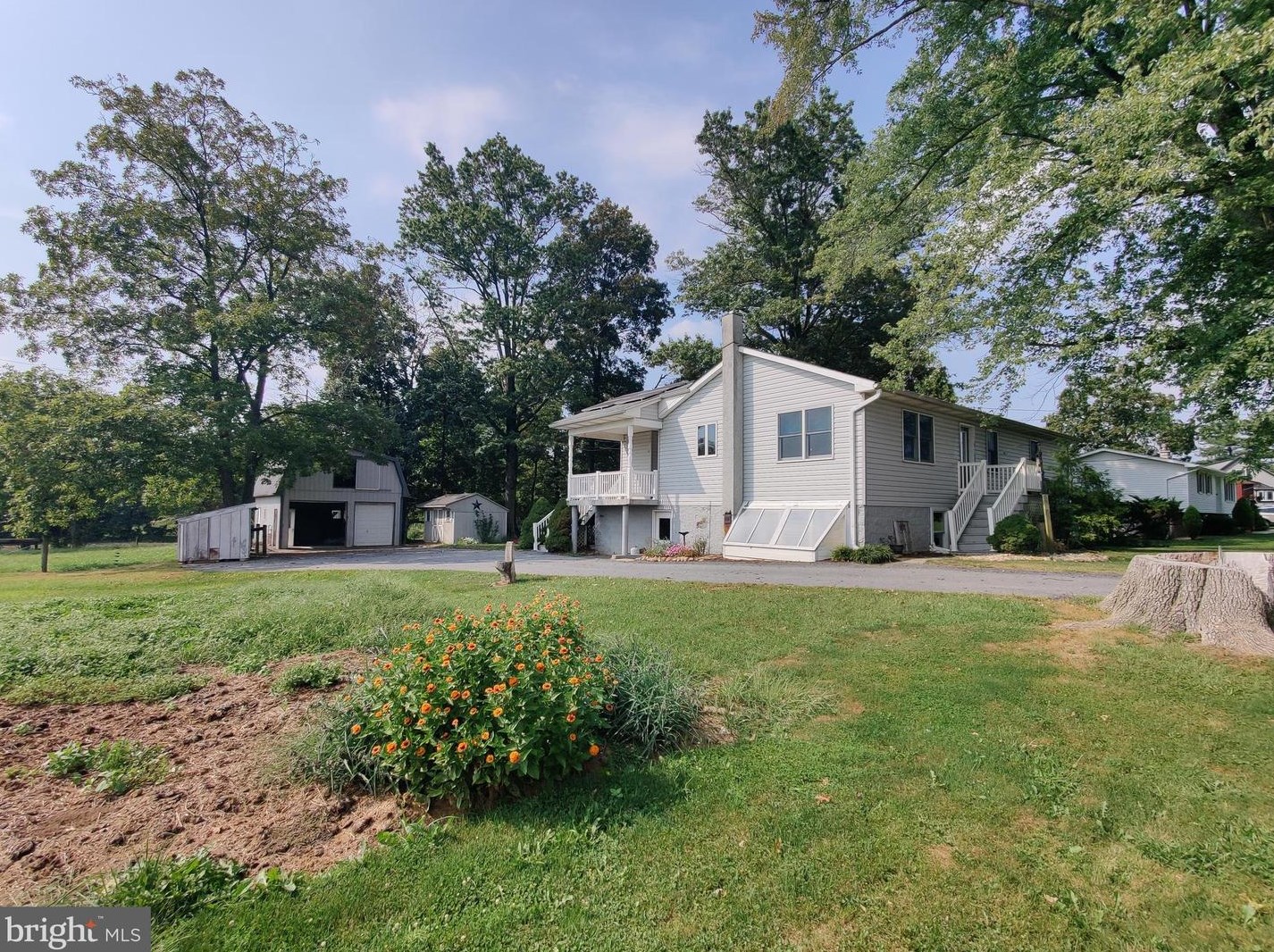 181 White School Rd, Honey Brook PA  19344-9793 exterior