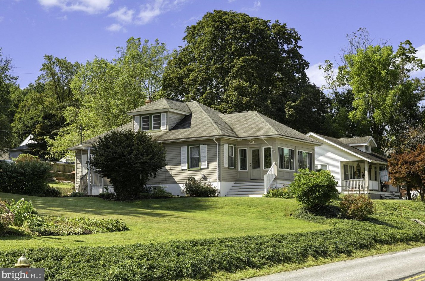 1658 Valley Rd, Romansville, PA 19320-2727
