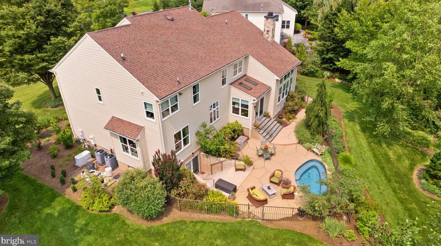 630 Deep Hollow Ln, Chester Springs, PA 19425-1728