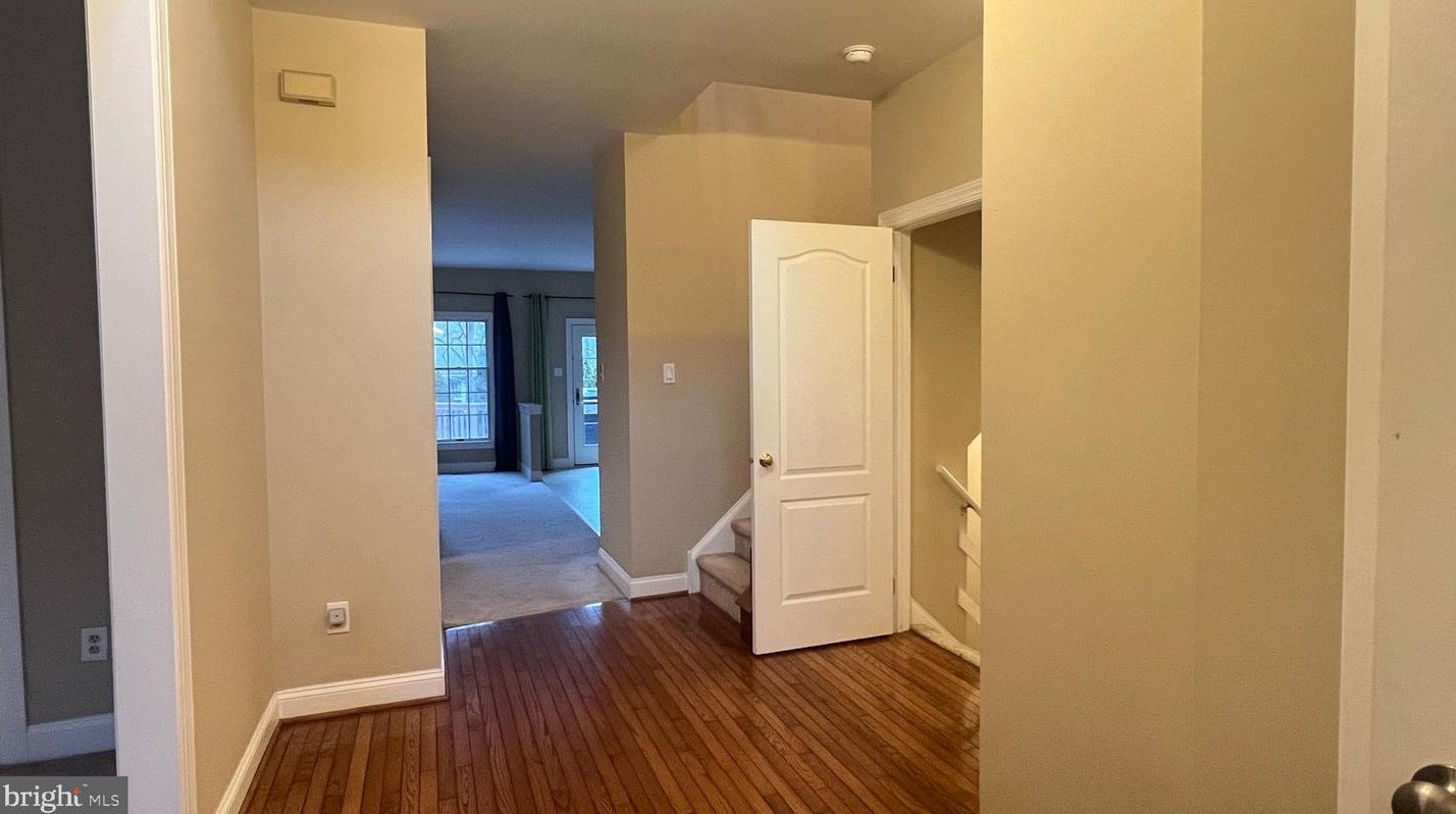67 Highpoint Dr, Berwyn, PA 19312