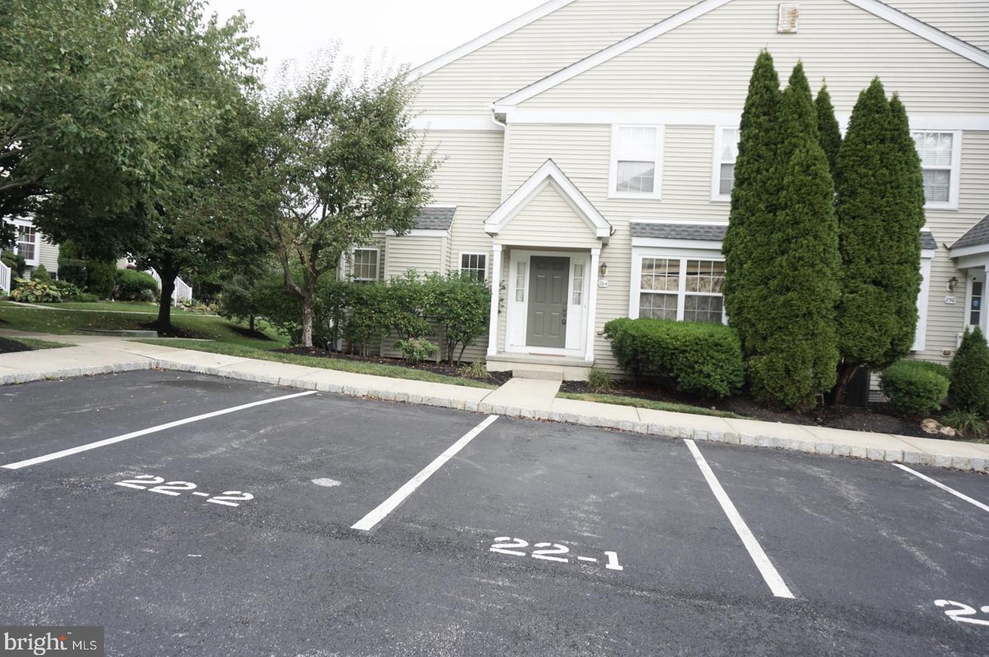 264 Flagstone Rd #1, Chester Springs, PA 19425
