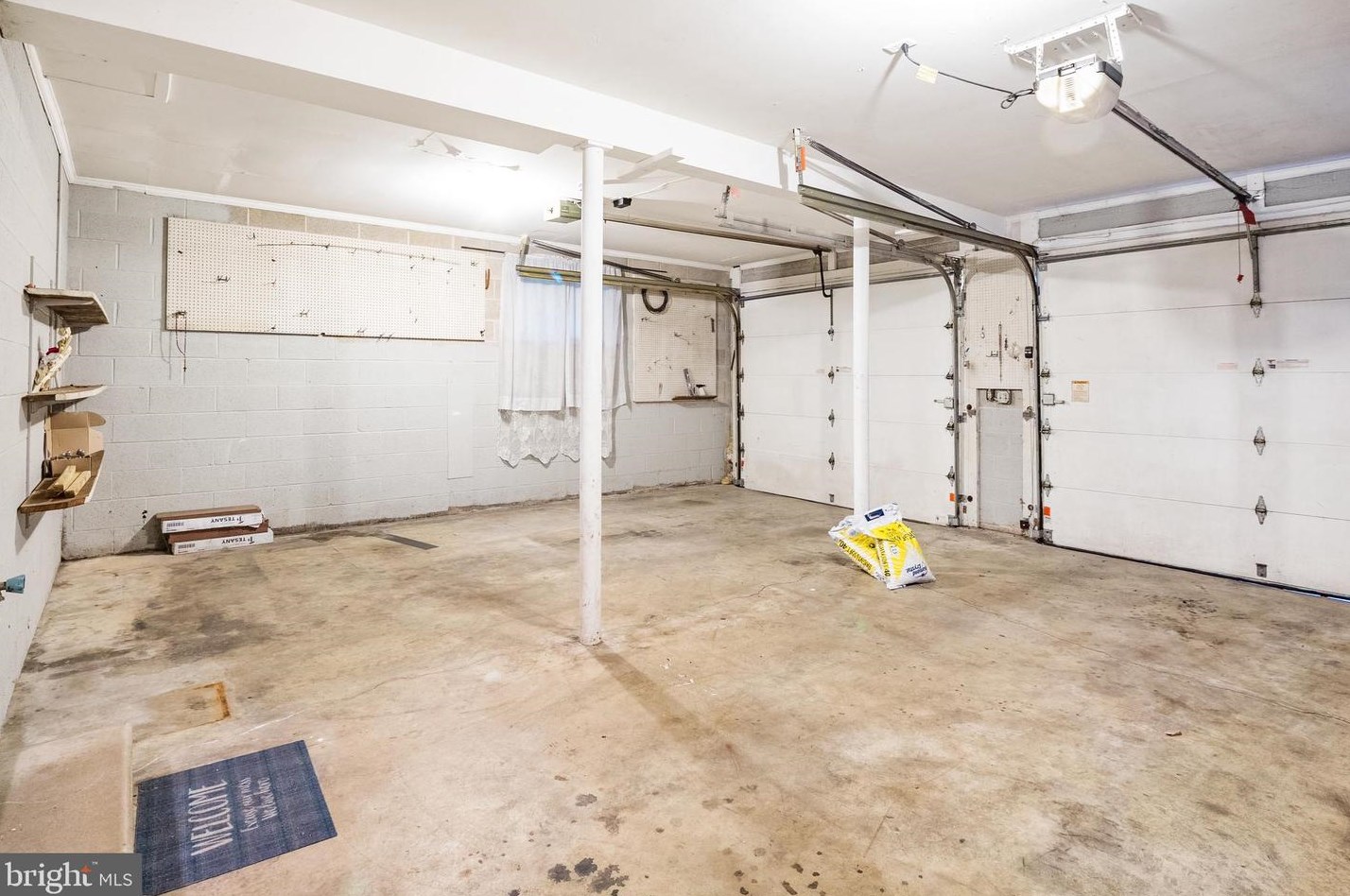 219 Elk Creek Rd, Oxford PA 19363-4221 exterior