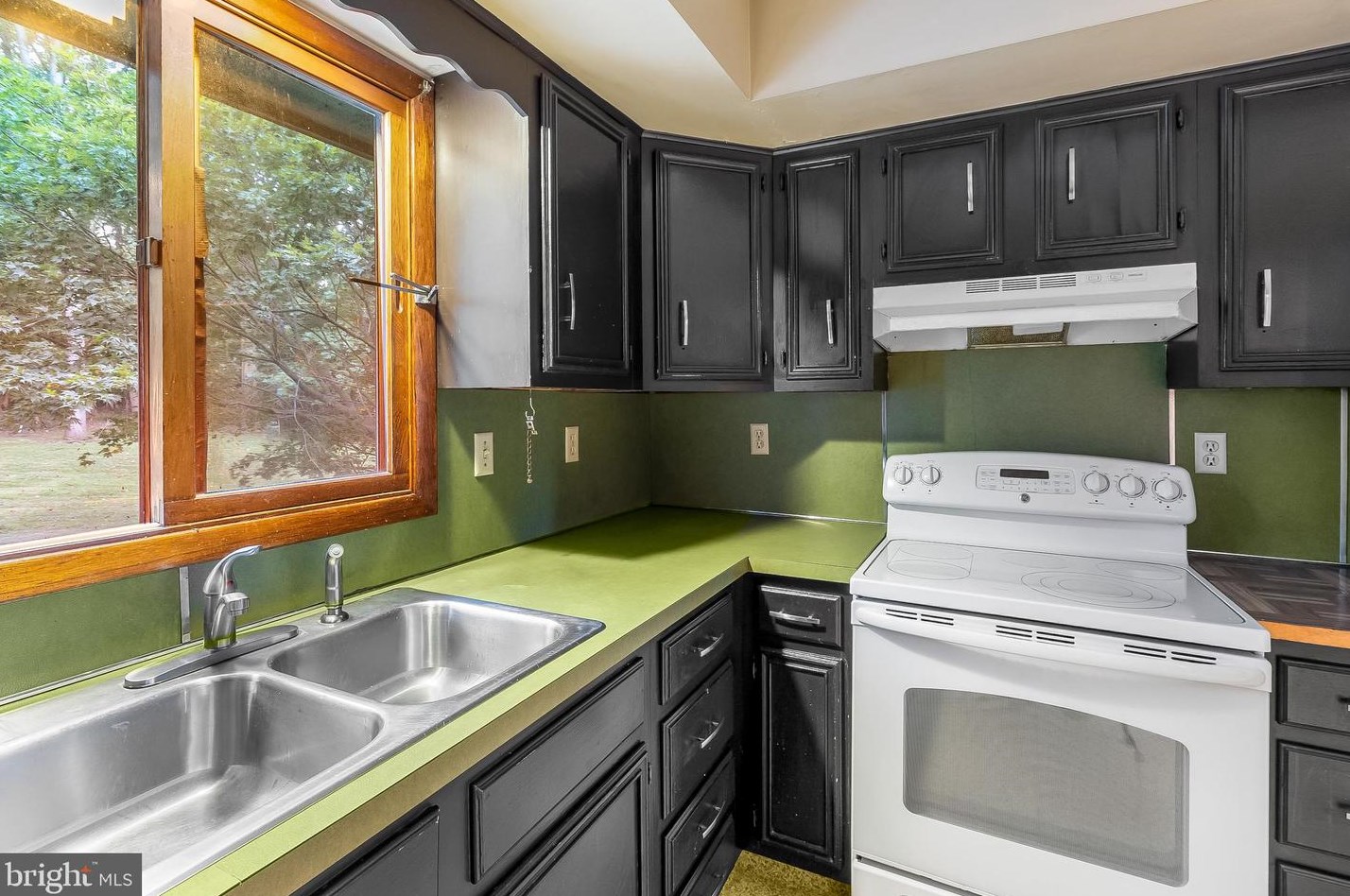 219 Elk Creek Rd, Oxford PA 19363-4221 exterior