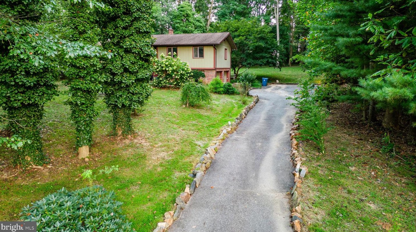 219 Elk Creek Rd, Oxford PA 19363-4221 exterior