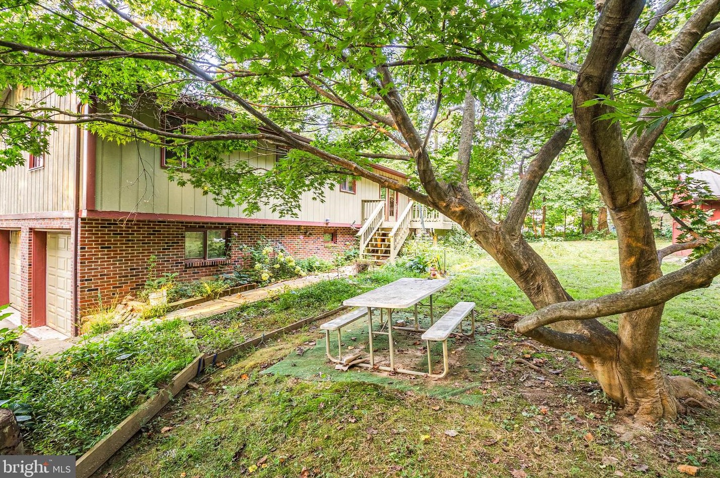 219 Elk Creek Rd, Oxford PA 19363-4221 exterior