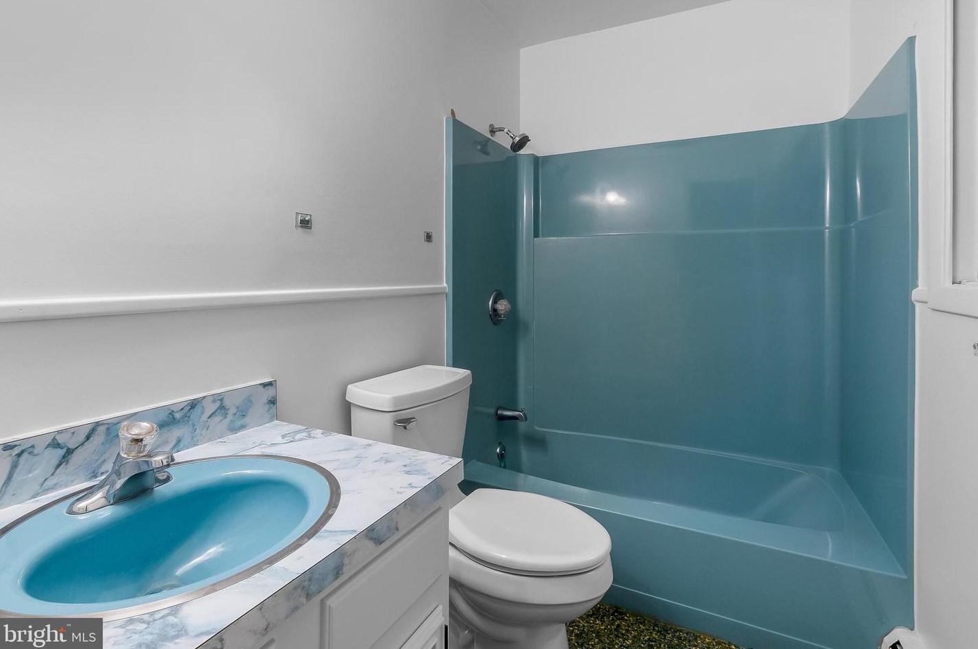 219 Elk Creek Rd, Oxford PA 19363-4221 exterior