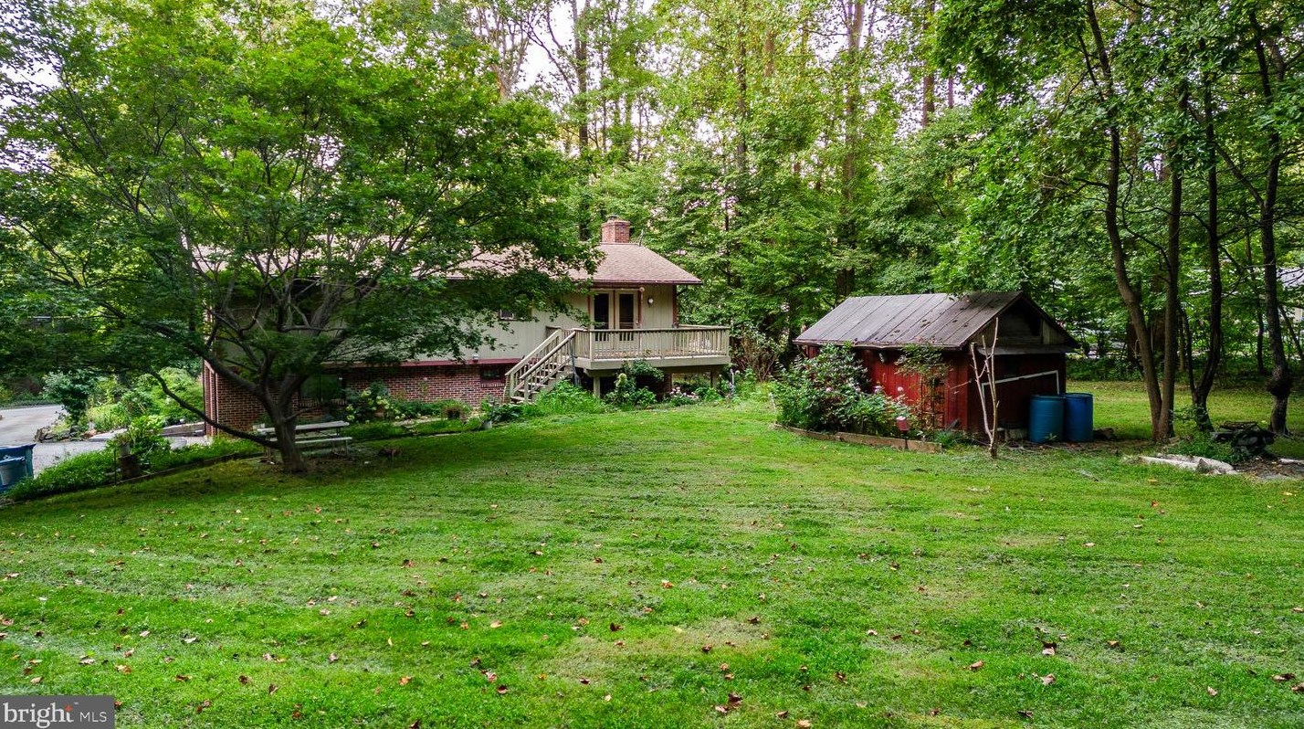 219 Elk Creek Rd, Oxford PA 19363-4221 exterior