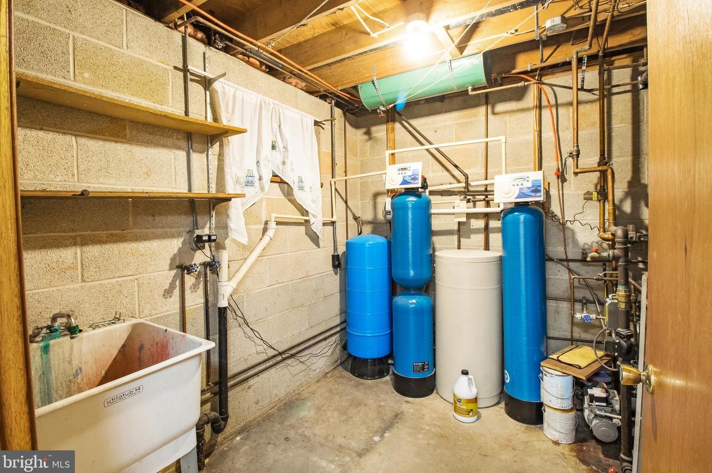 219 Elk Creek Rd, Oxford PA 19363-4221 exterior