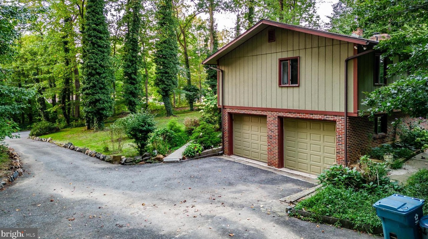 219 Elk Creek Rd, Oxford PA 19363-4221 exterior