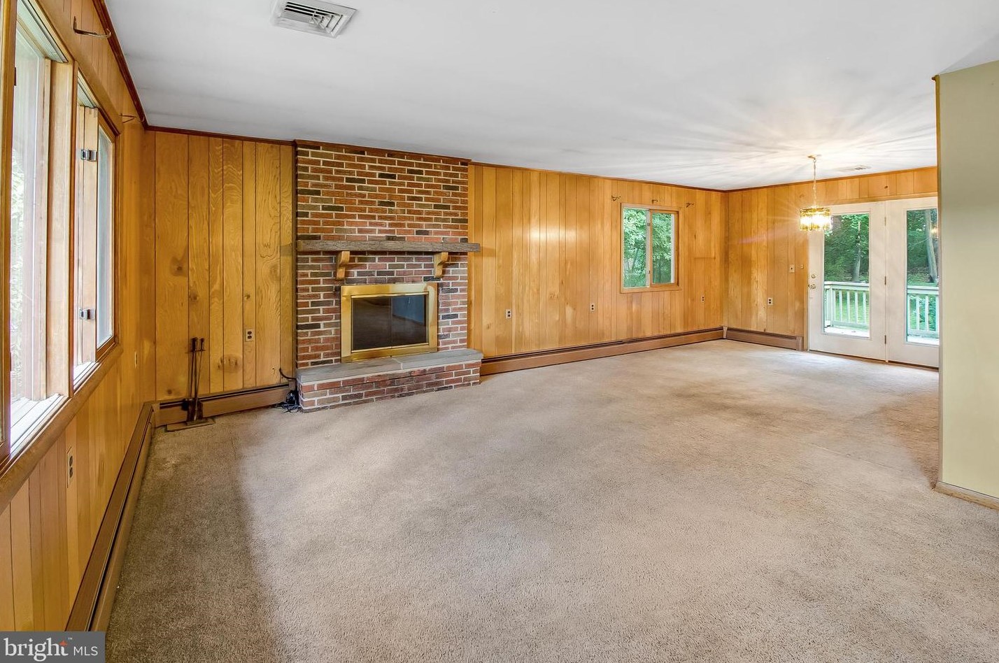 219 Elk Creek Rd, Oxford PA 19363-4221 exterior