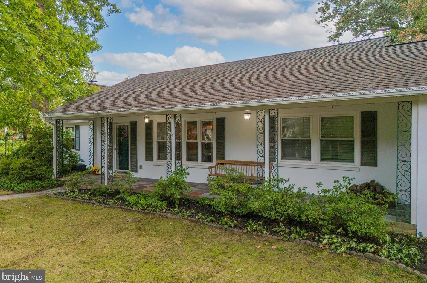 1130 Chester Rd, Coatesville, PA 19320-3935