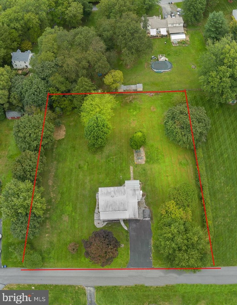 104 Montgomery Dr, Romansville, PA 19320-4310