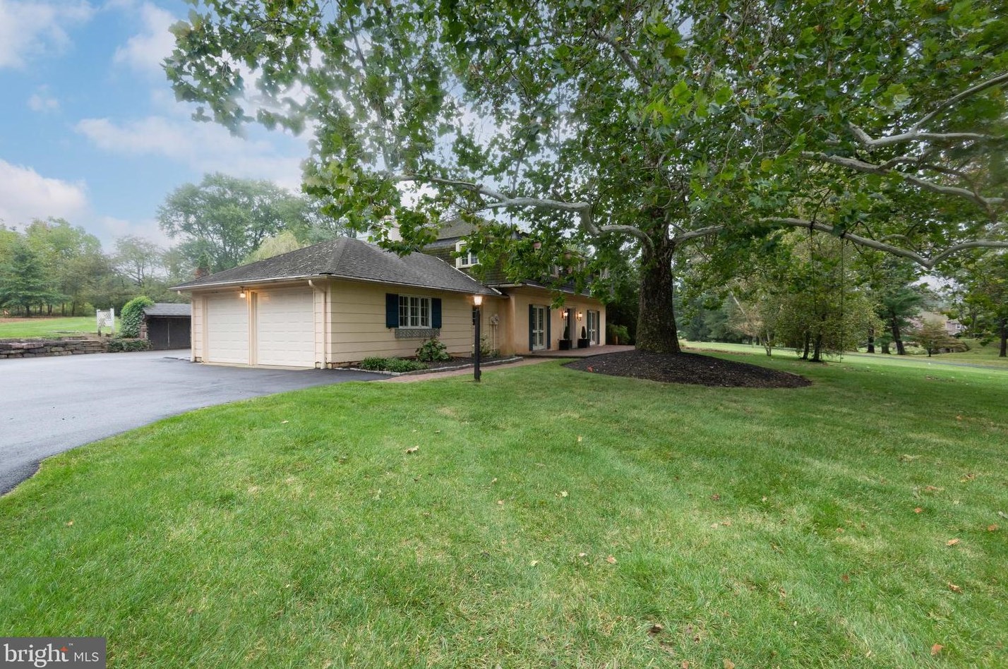 15 Mill Rd, Phoenixville, PA 19460