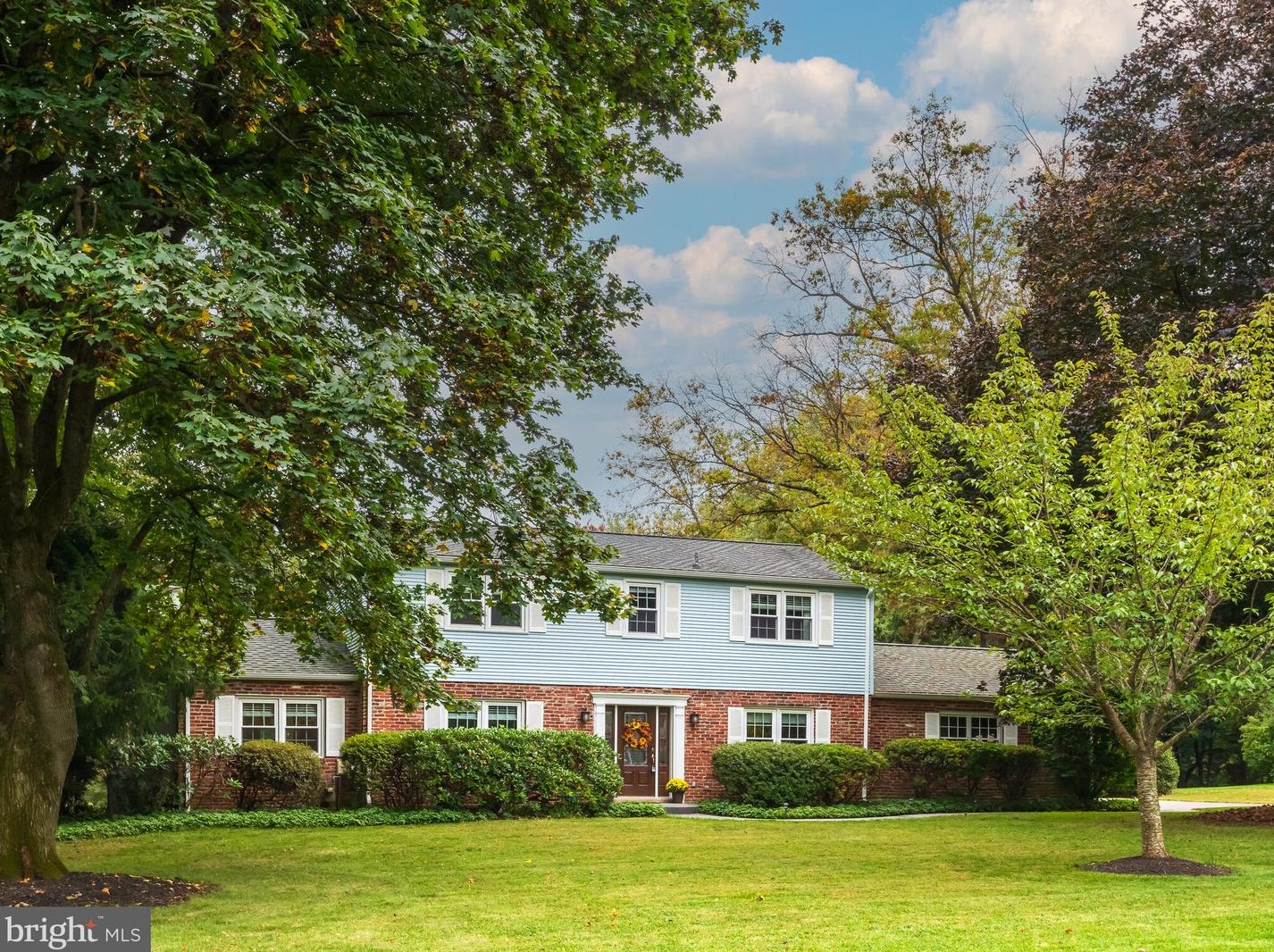 3 Woodmont Ln, Frazer, PA 19355-2839