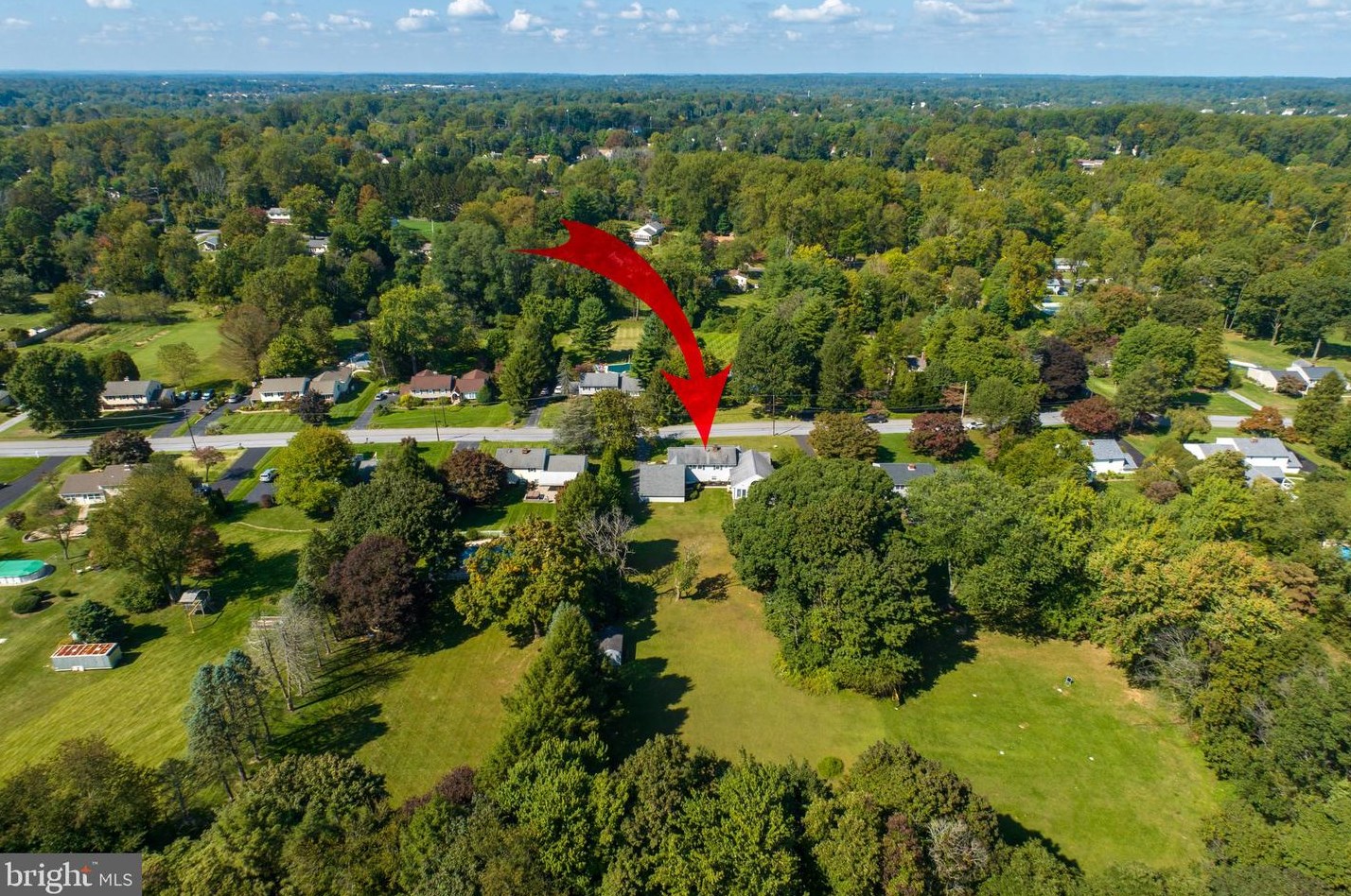 1610 Williams Way, West Chester PA  19380-6636 exterior