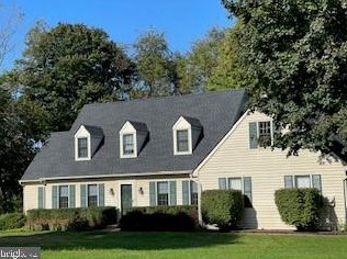 111 Fernwood Rd, Cochranville, PA 19330