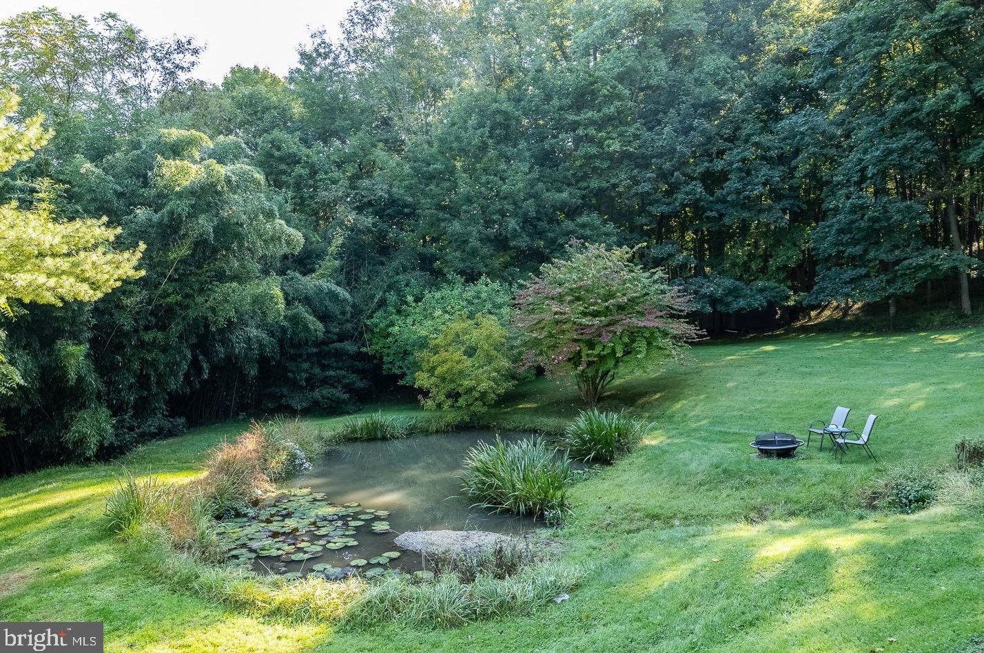 1450 Creek Rd, Glenmoore, PA 19343-1722