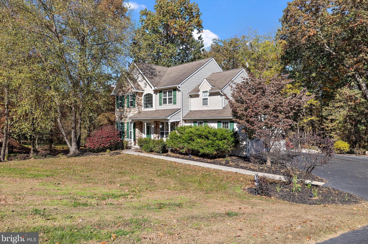 194 Paper Mill Cir, New London Township, PA 19352-9433