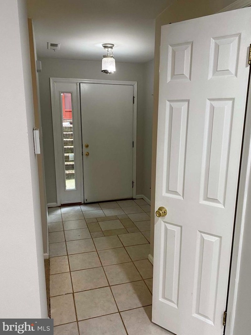 501 Mountainview Dr, Wayne, PA