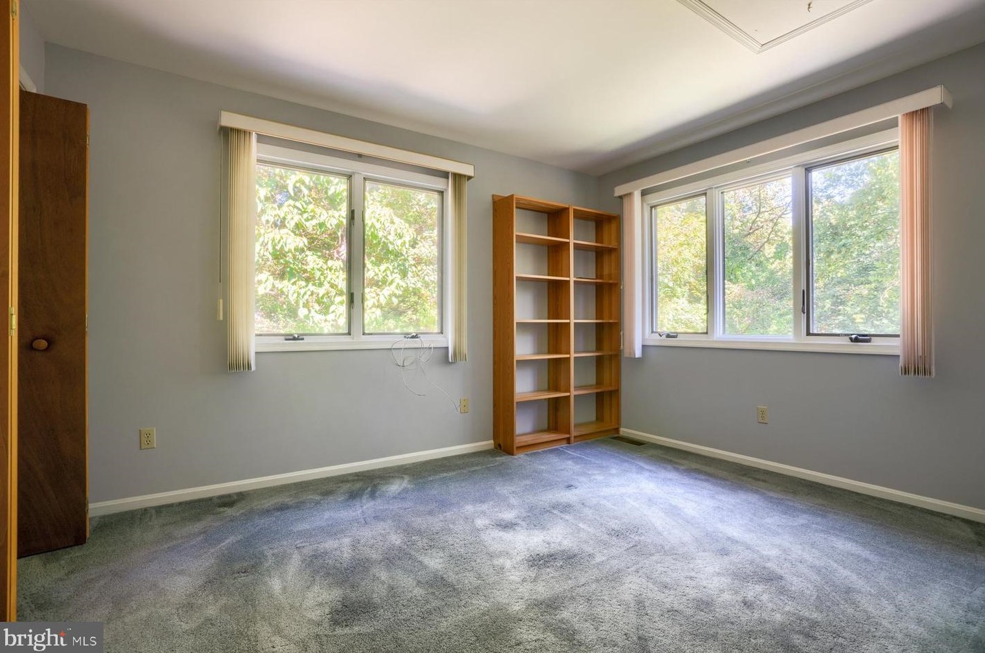 102 Brandywine Dr, Romansville PA  19320-1027 exterior