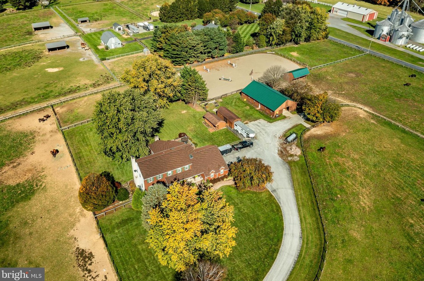515 Center Hall Rd, Cochranville, PA 19330