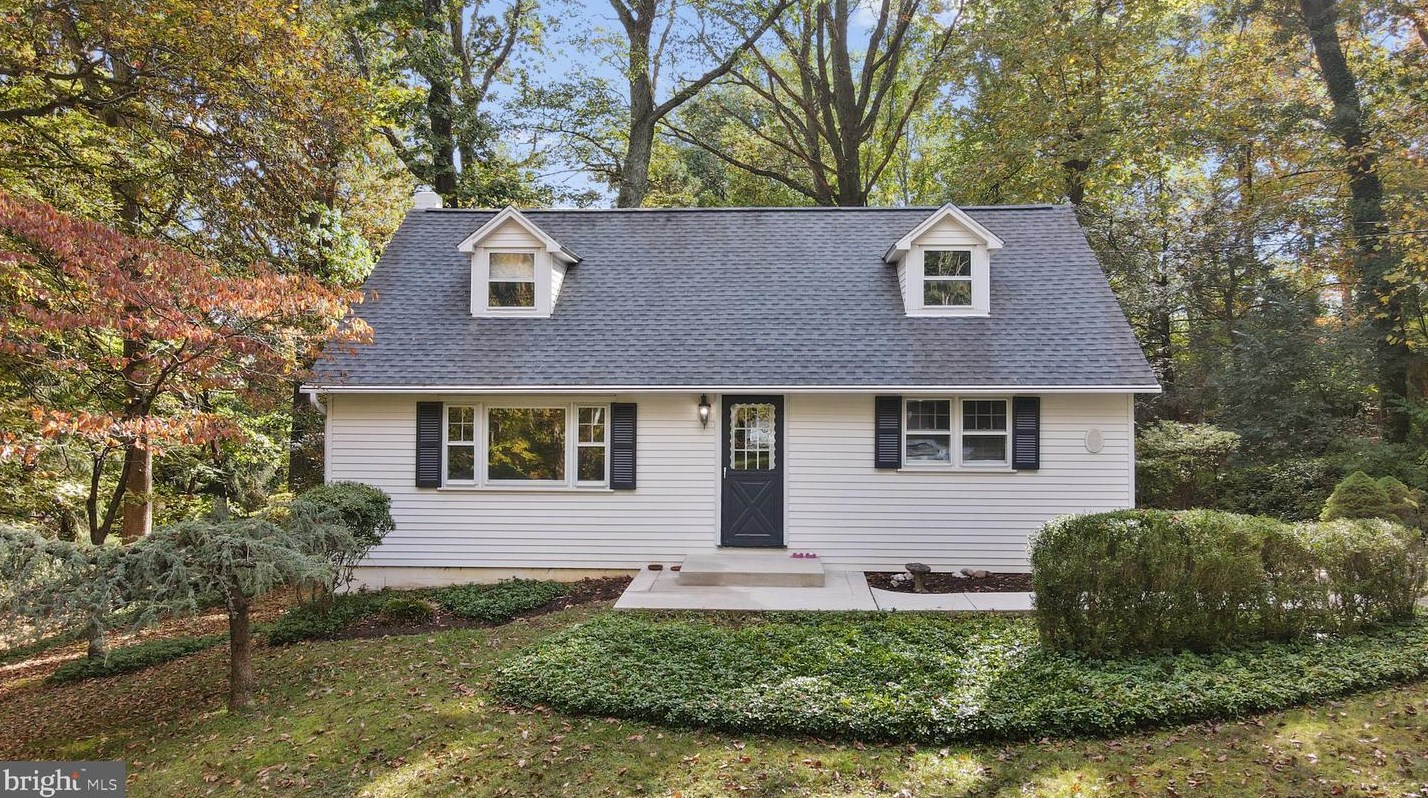 150 Valleyview Dr, Exton, PA 19341-2106