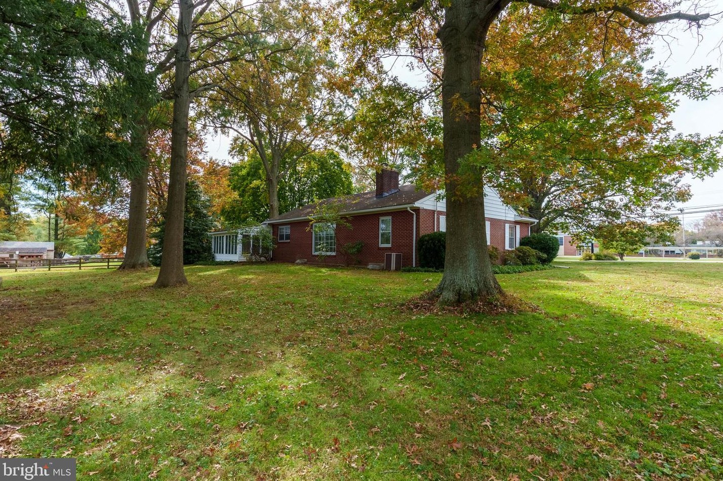 645 Doe Run Rd, Romansville, PA 19320