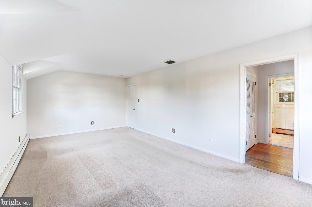 331 Caswallen Dr, West Chester PA  19380-4119 exterior