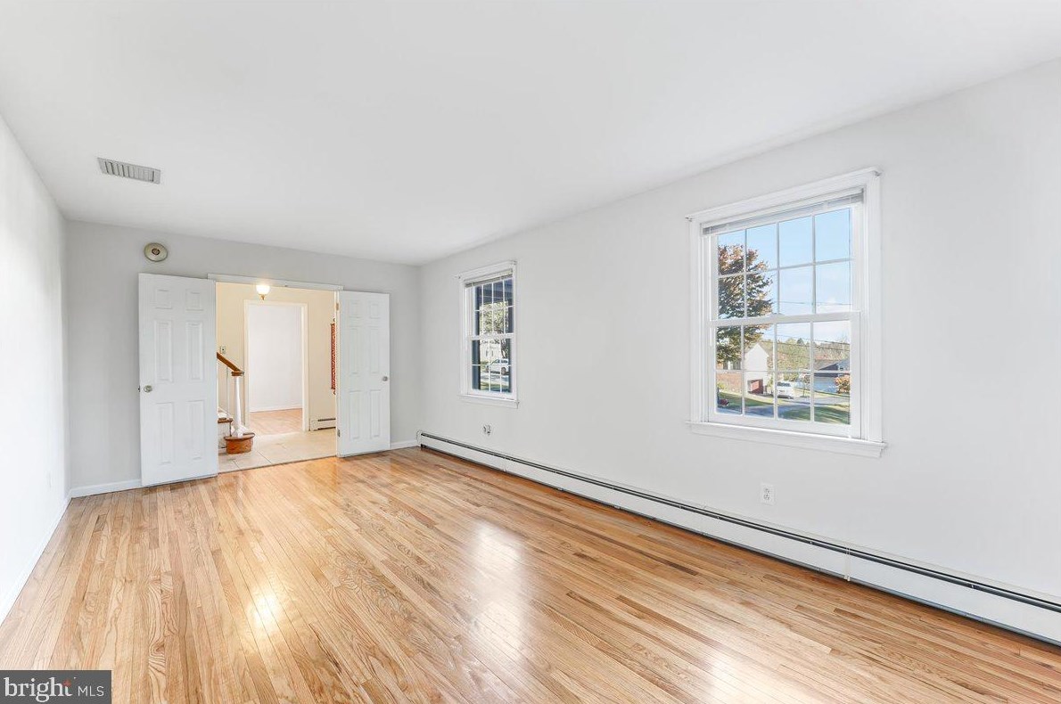 331 Caswallen Dr, West Chester PA  19380-4119 exterior