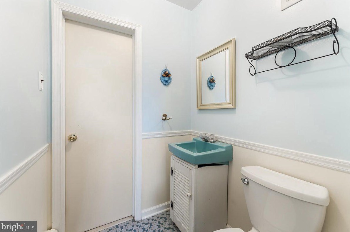 331 Caswallen Dr, West Chester PA  19380-4119 exterior