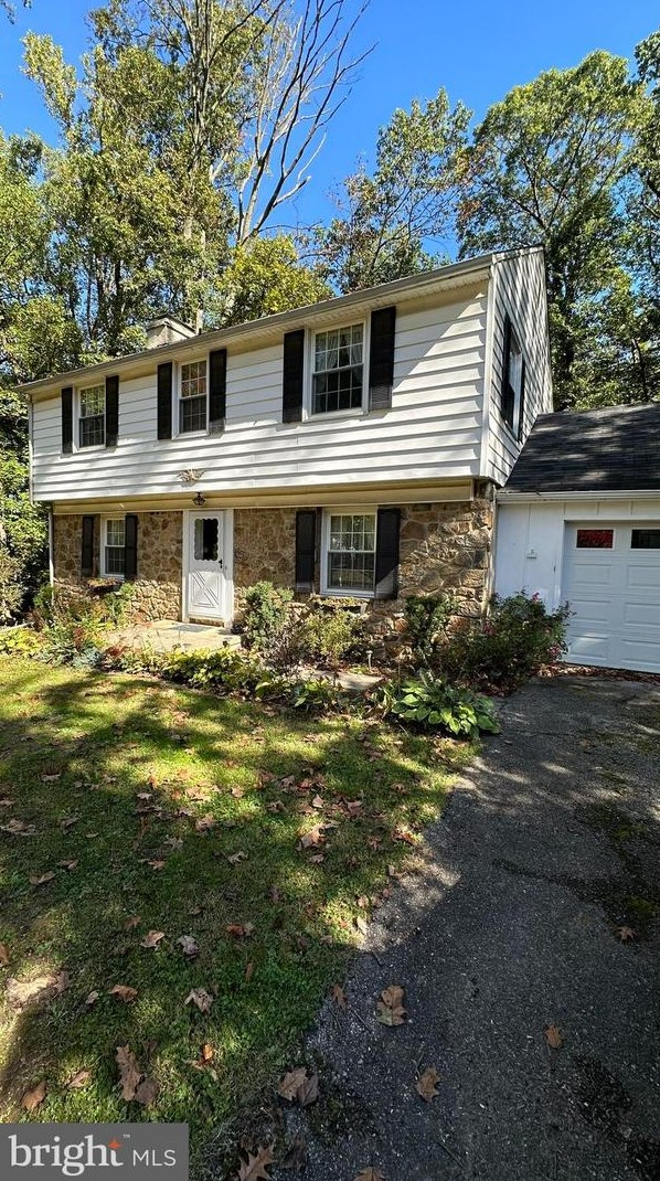 21 Summit Rd, Frazer, PA 19355