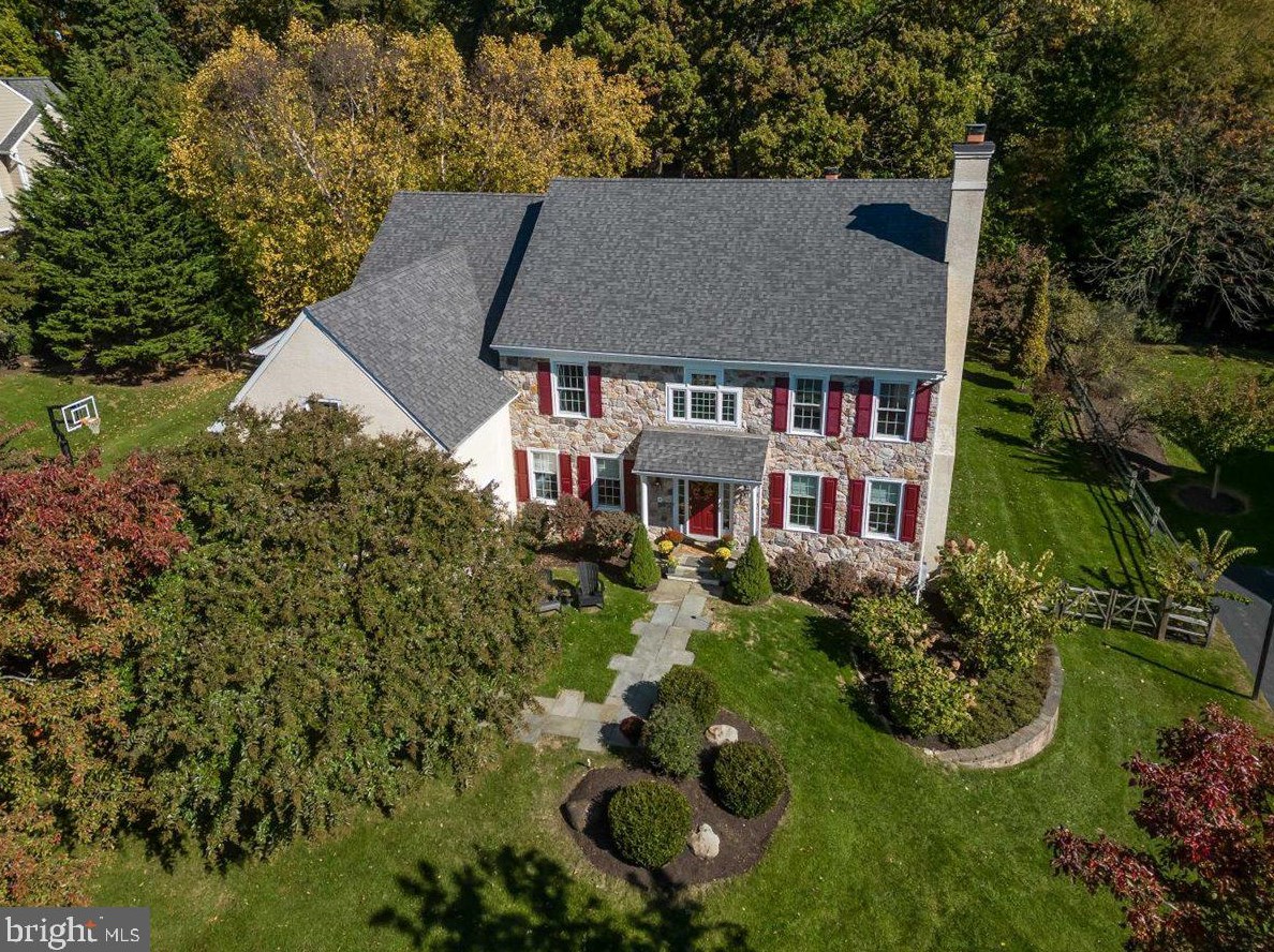 16 Remington Ln, Frazer, PA 19355-2896