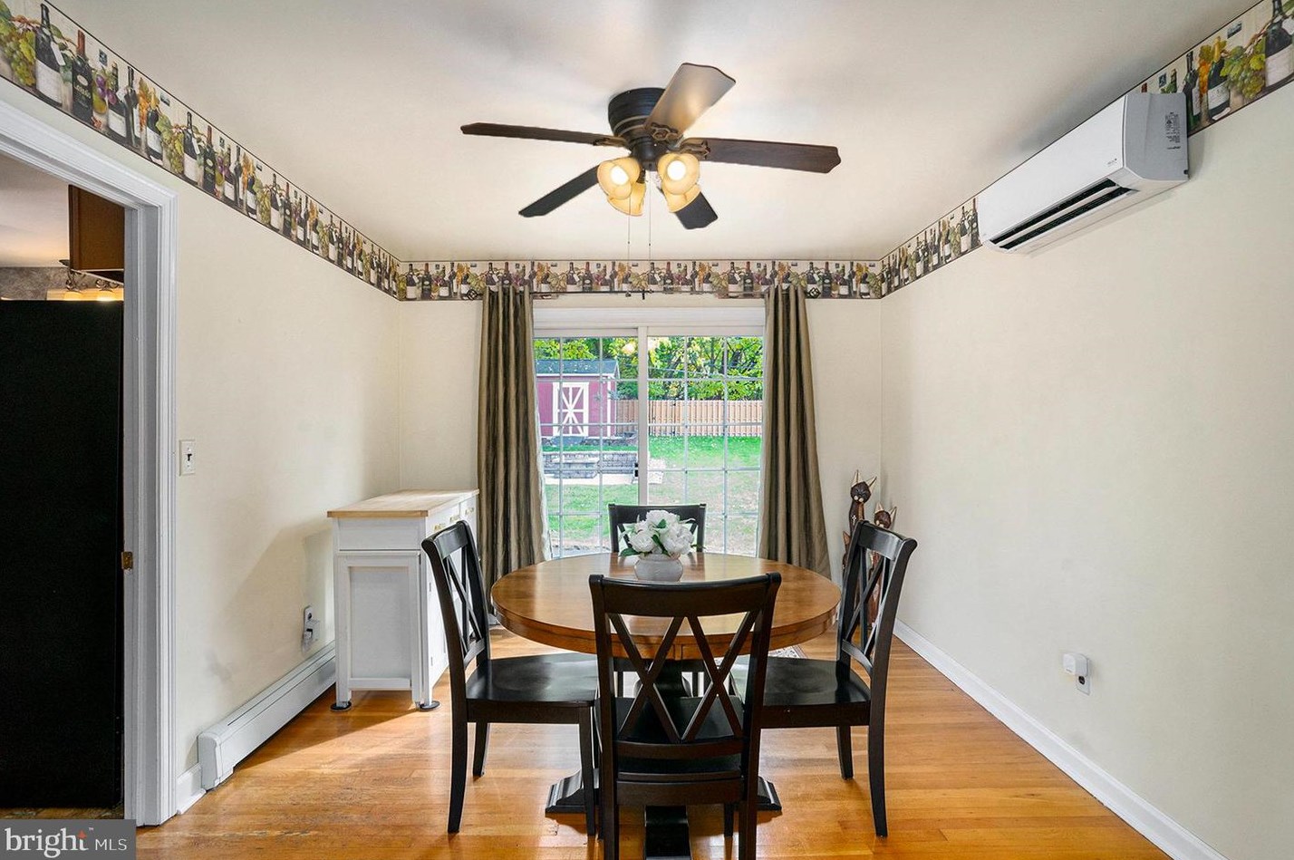 1704 Stirling St, Coatesville PA  19320-2564 exterior