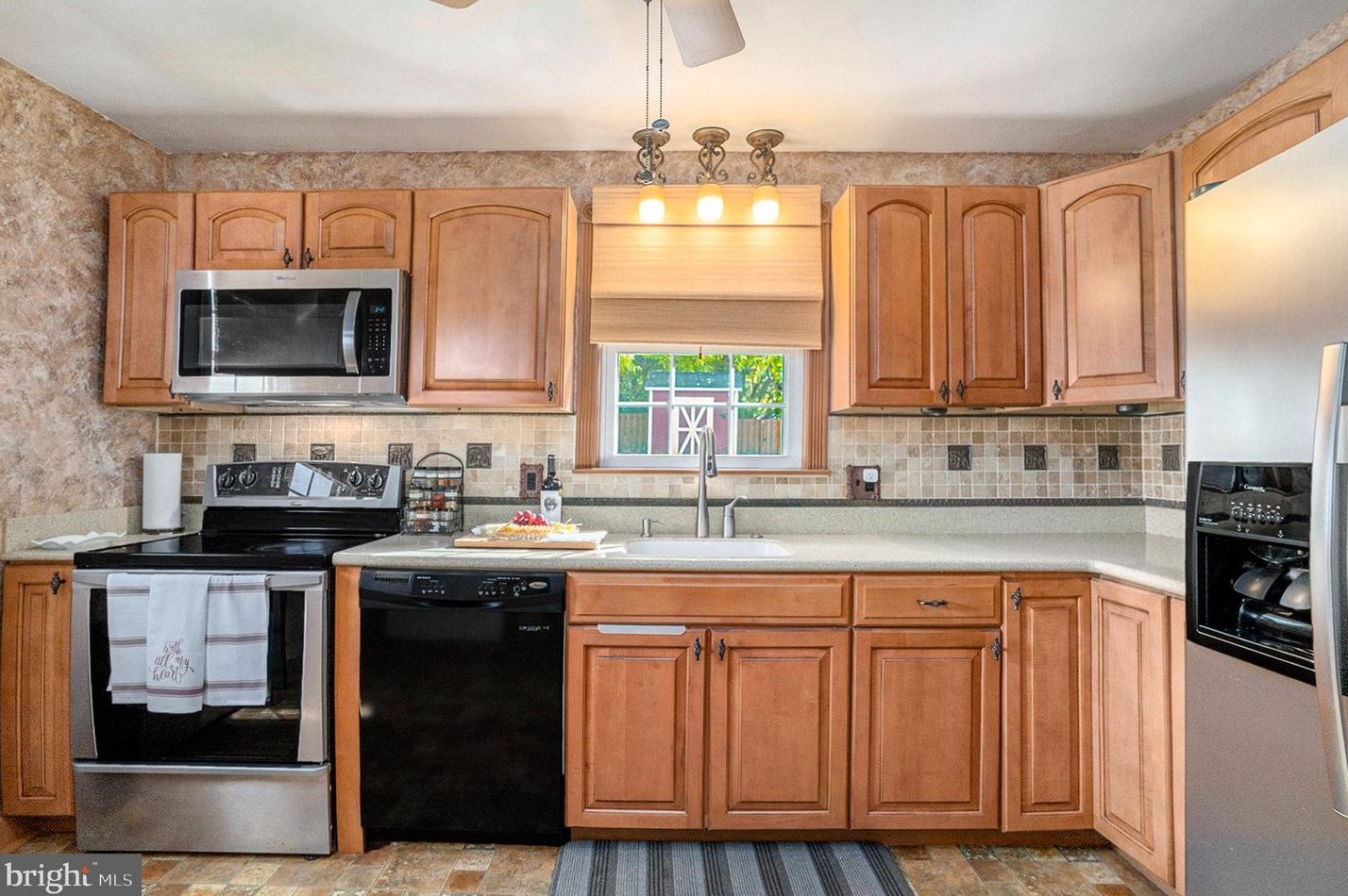 1704 Stirling St, Coatesville PA  19320-2564 exterior