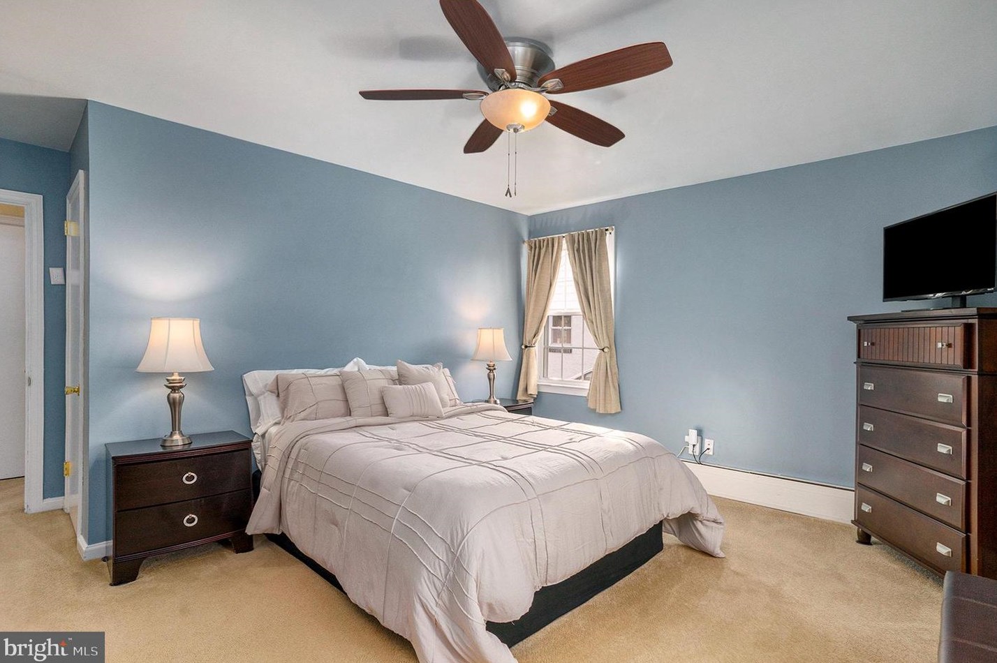 1704 Stirling St, Coatesville PA  19320-2564 exterior