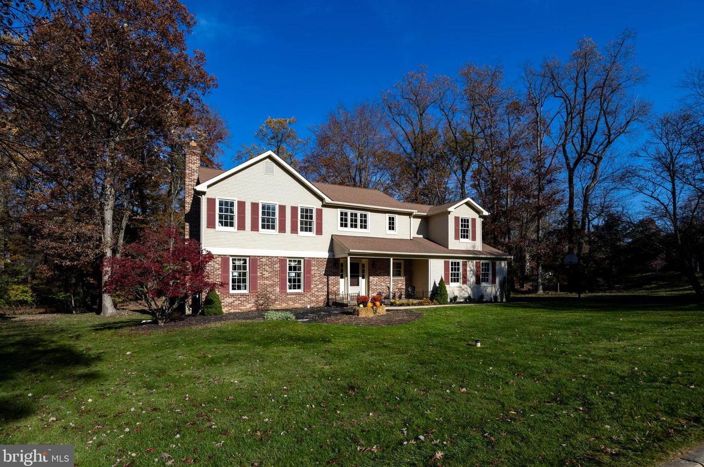 100 Wooded Eagle Ct, Exton, PA 19341-3026