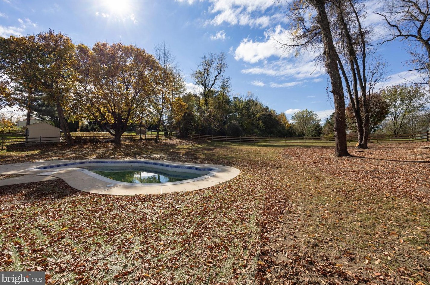 225 Colwyn Ter, West Chester PA  19380-1182 exterior