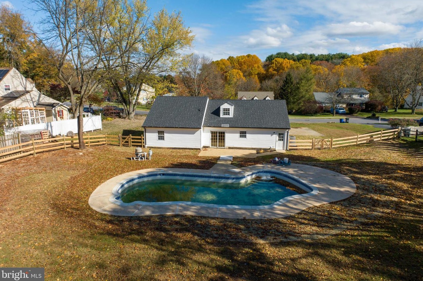 225 Colwyn Ter, West Chester PA  19380-1182 exterior