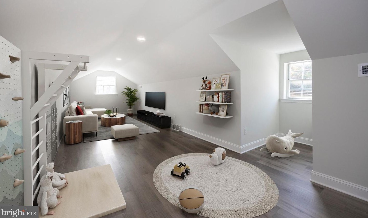 225 Colwyn Ter, West Chester PA  19380-1182 exterior